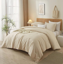 Load image into Gallery viewer, (Bedding) AMWAN 3 Piece Comforter Set/Comforter with 2 Pillow Shams/Fluffy Down Alternative Comforter Farmhouse All Seasons Bed Set/Queen
